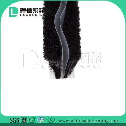 Est-il possible de trouver un joint de porte d'une couleur spécifique ?